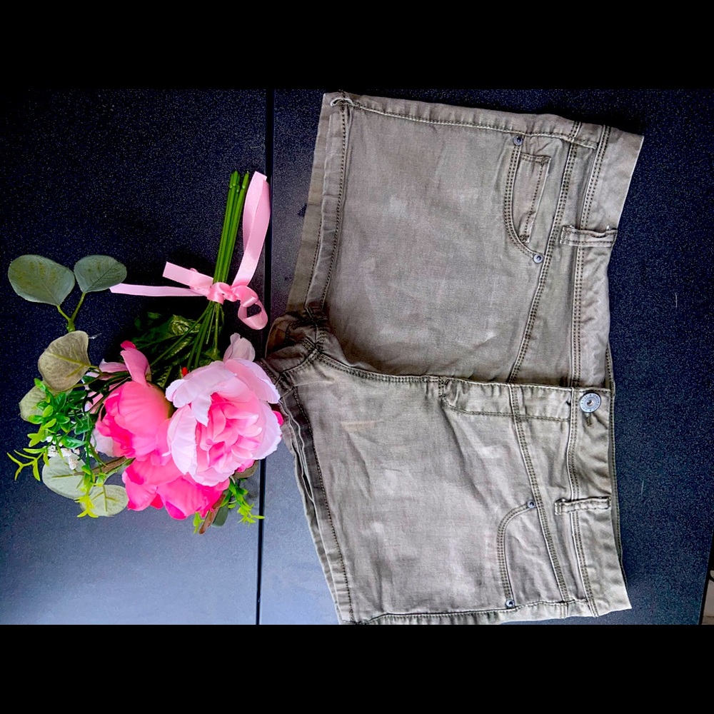 Faded Patch Pocket Denim Shorts